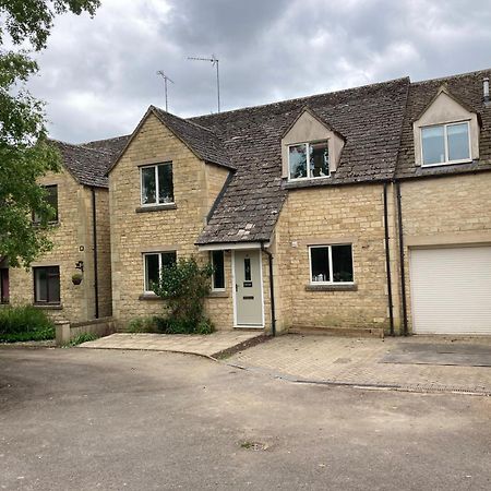 Trinity House Apartment Broadwell  Exterior photo